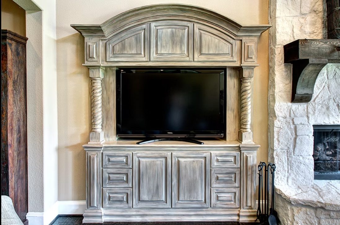Painted and glazed cabinetry project, photo 7