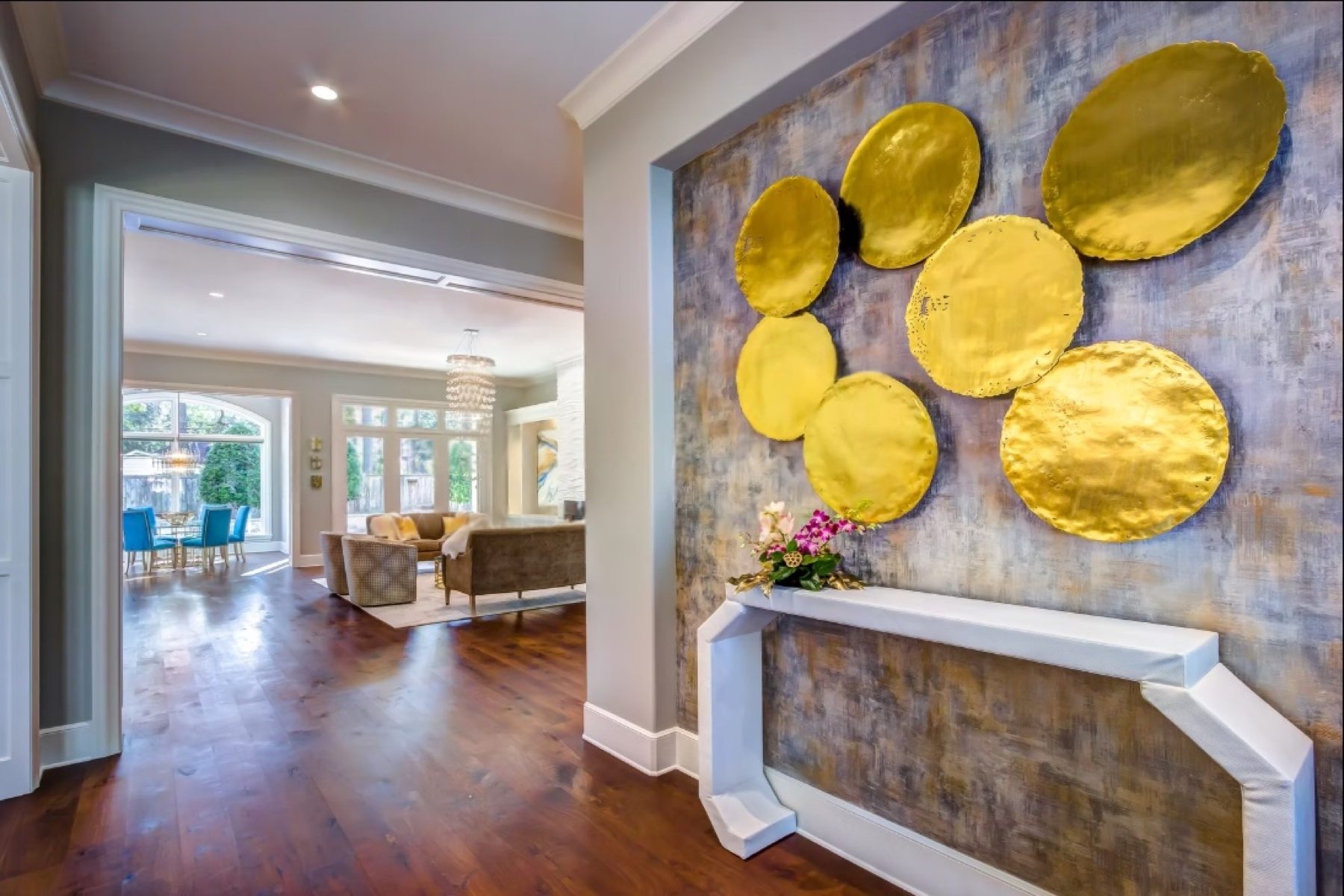 Hand-painted mural and decorative plaster room finish, project photo 37