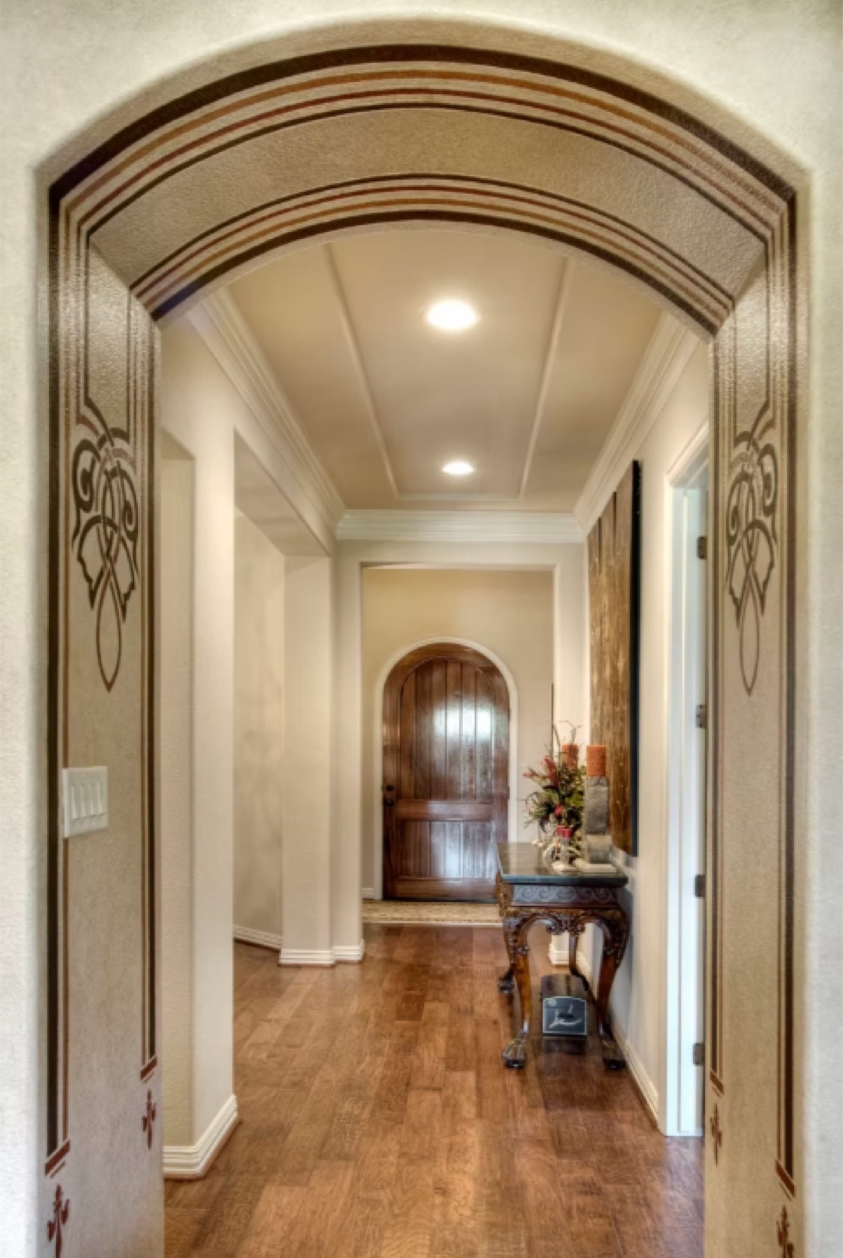 Hand-painted mural and decorative plaster room finish, project photo 45