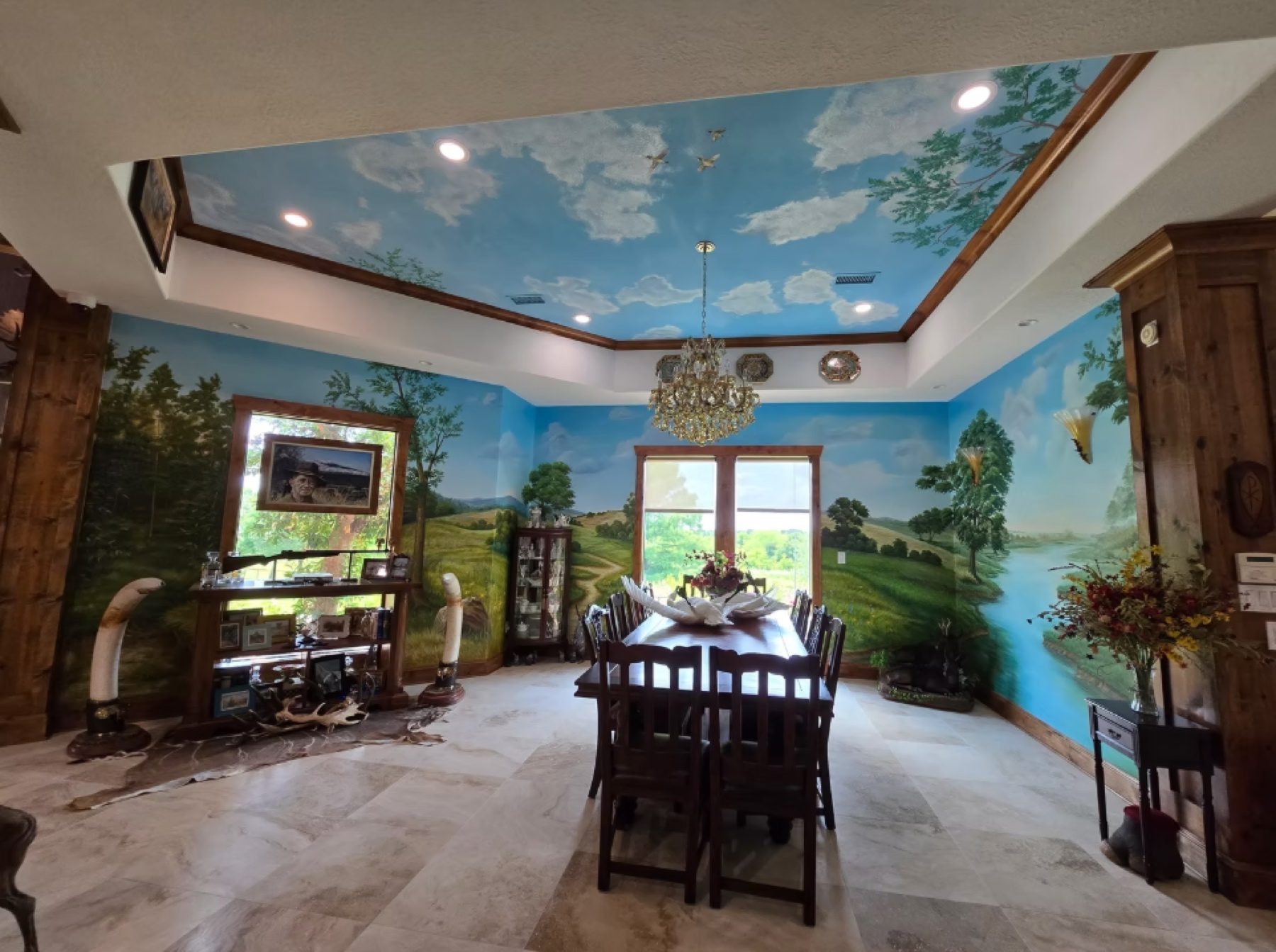 Hand-painted mural and decorative plaster room finish, project photo 50