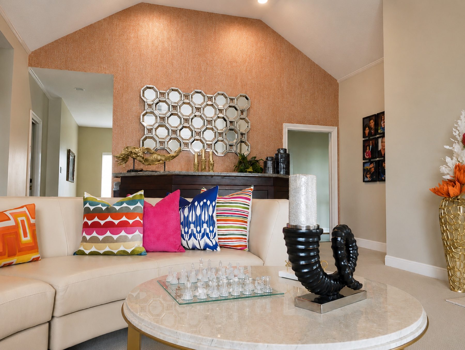 Hand-painted mural and decorative plaster room finish, project photo 99