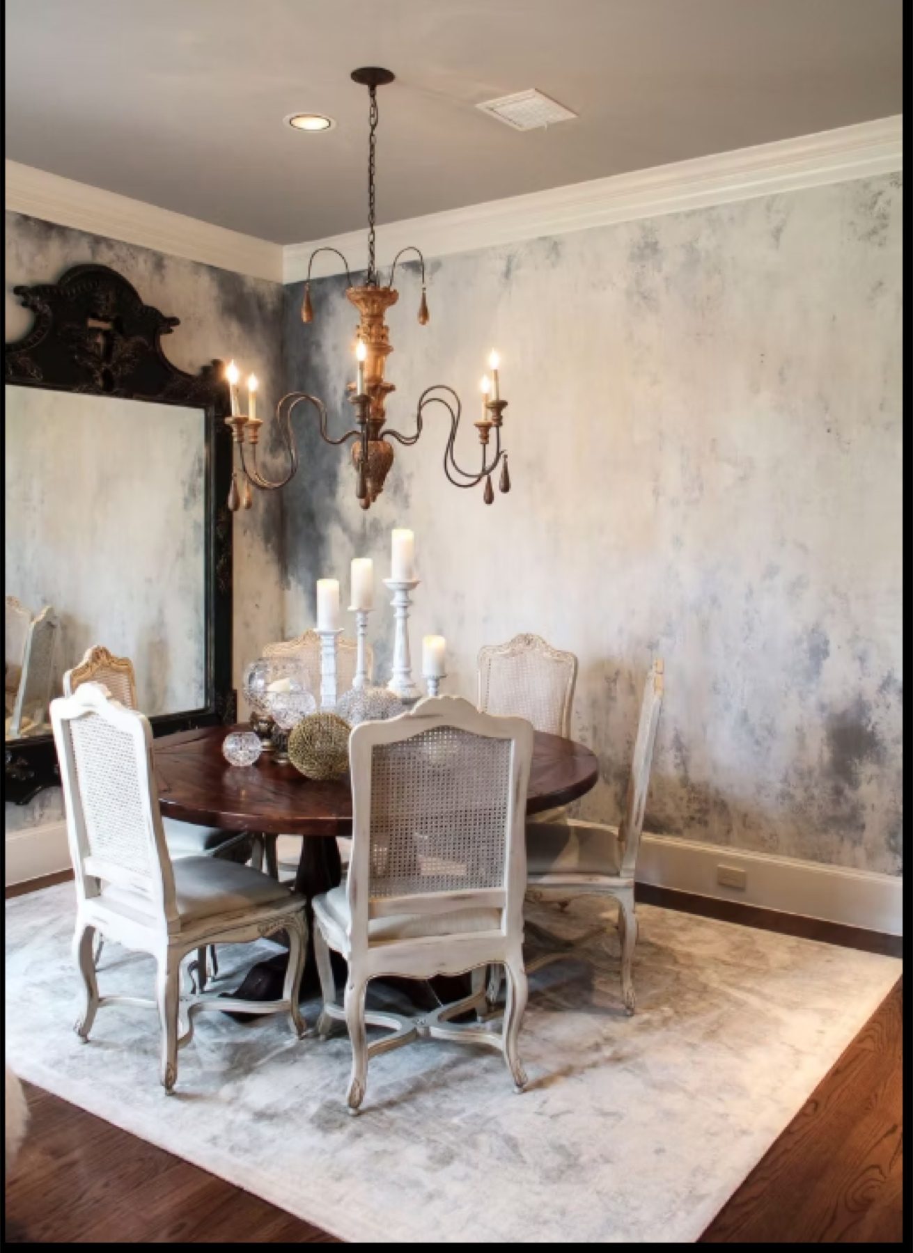 Venetian and Italian decorative plaster wall finished by hand, project photo 29