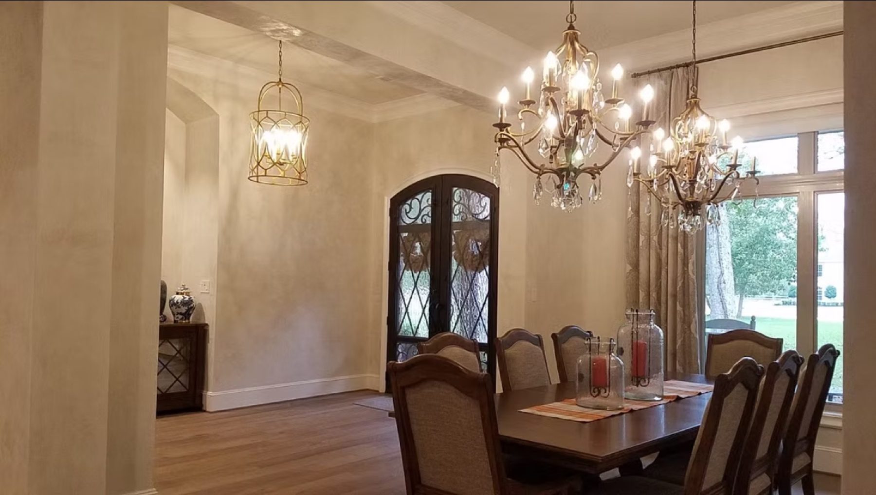 Venetian and Italian decorative plaster wall finished by hand, project photo 44