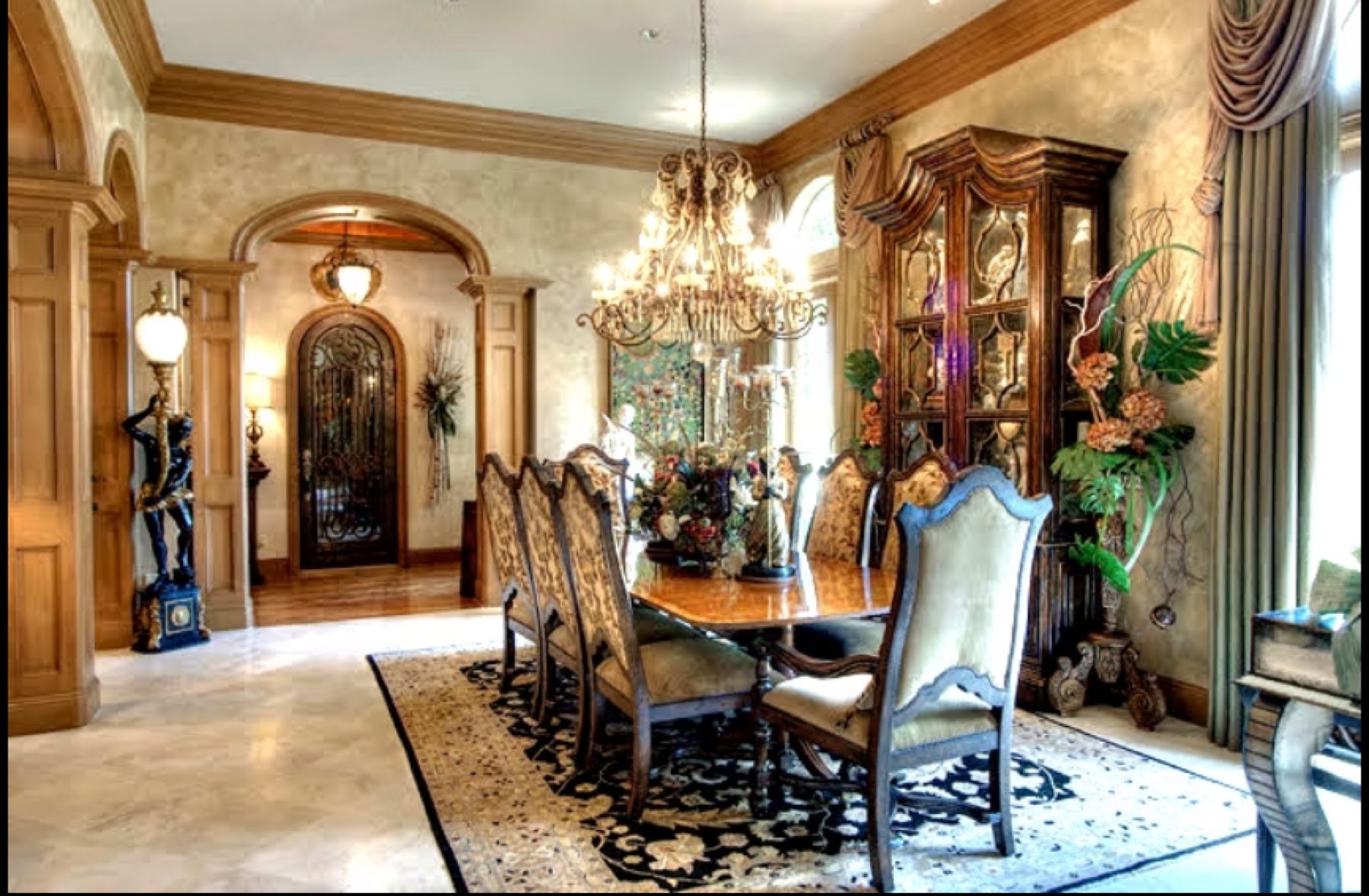 Venetian and Italian decorative plaster wall finished by hand, project photo 45